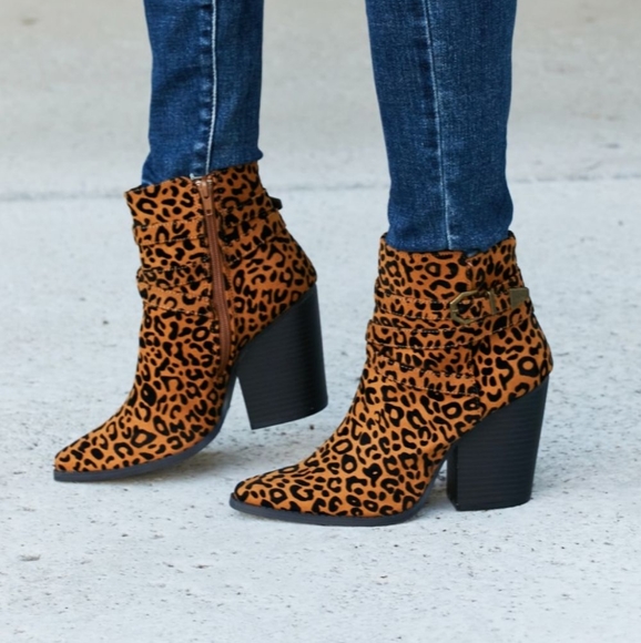 Leopard Print Heeled Booties - Picture 7 of 8